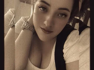 LauraLove888
