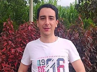 Lauran_Xe Male Deepthroat Adult Webcam