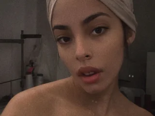 LeahJhon357