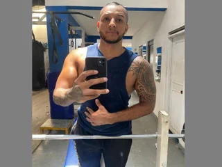 Cam boy Leo_muscletxx