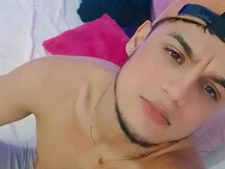 LiaamSexxLive Porn Model Profile Image