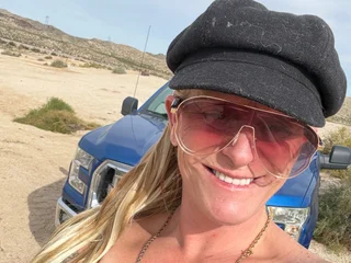 streamate lillyhill webcam profile pic via livesexr.com