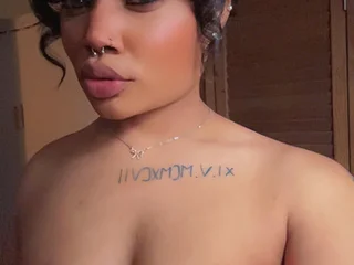 Lilyisadoll profile