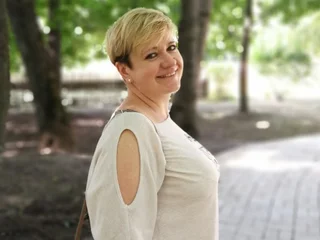 elivecams.com lizagold40 livesex profile in in-your-heart-xxx cams