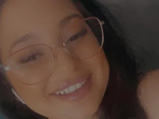 LovelyRenata LiveCam