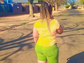 Lovelybigassxx profile
