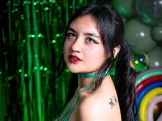LucyWalkeer webcam livesex profile in caucasian cams