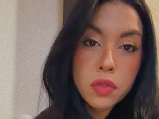 LunaAura800