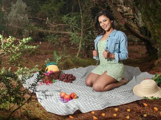 luna_gomez from jerkmate