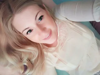 sleekcams.com lunara39 livesex profile in colombiahours-200-pm-to-1000-pm cams