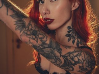 S'amuser en webcam avec Lunaxluck sur la webcam de sexe en direct