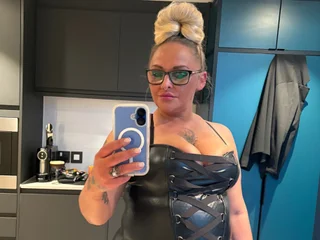 webcam-sexe.net madame_bonnie livesex profile in wi cams