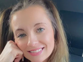 maggiemaerose webcam profile - Paraguayan