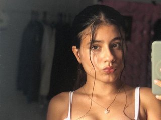 Mia_Isabella18 webcam