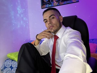 Mikee_scooth - Streamate Interactivetoys Piercing Smoke Boy 