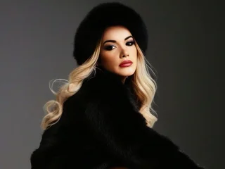 Monicacurvy