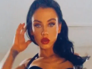 livesexr.com myaloca livesex profile in latin-dreams cams