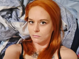 naughtyaddiee webcam profile - Norwegian