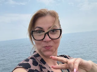 NaughtyyJulie