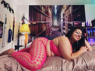 NerdyAmazon on Streamate