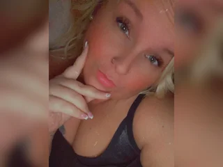 coupleslivesex.com nikkipeach69 livesex profile in chaturbate cams
