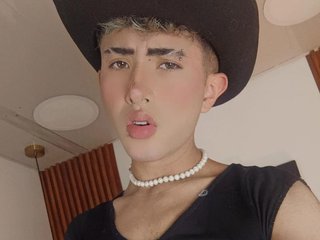 NoaHunter webcam