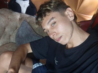 Noahoconor Male Online Webcam Strip
