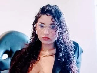 Penelope_Cox
