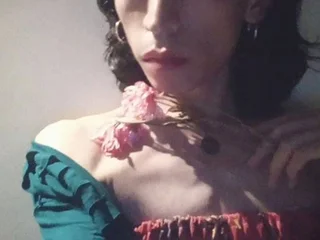 PetaloDeCamirouses live cam