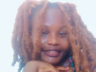 streamate petite_me webcam profile pic via sexcam-girls.com