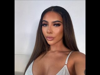 PrettynaughtyLacey