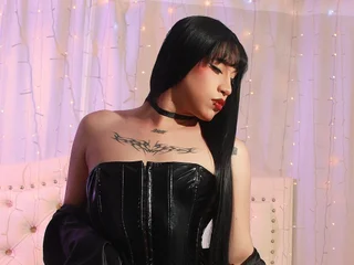 queen_ari18 from jerkmate