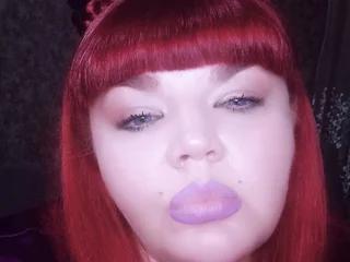 Red_Busty