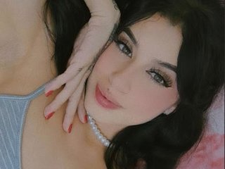 RossieAdams - Streamate Teen Deepthroat Piercing Girl 