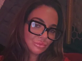 RoxyLux profile