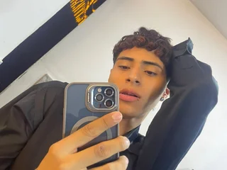 Scarlett&lowbar;Royale