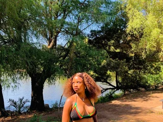 cheapadultsexcams.com seemah livesex profile in ebony cams