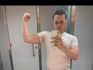 Sexyy_Scott Live Webcam on Streamate