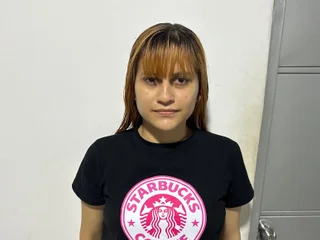 SharaHootGirl69 live cam