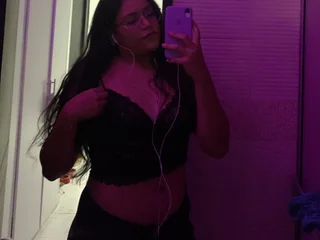 streamate sharickbre webcam profile pic via chatnmate.com