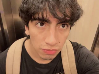 Cam boy Shy_Mateo