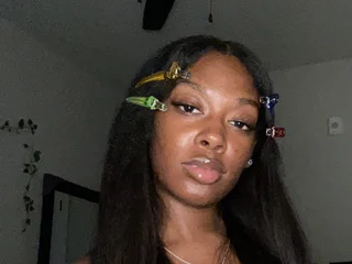 Skyla_Armanii profile