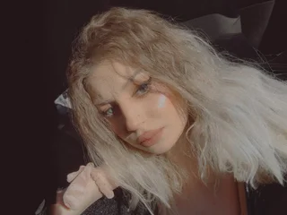 sophiyee from jerkmate