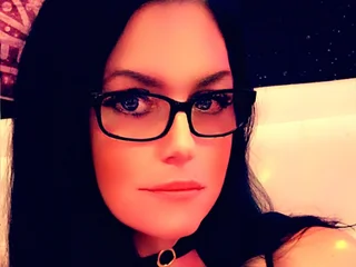 elivecams.com staceyskyyyy livesex profile in bald cams