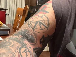 Cam boy Takeitallandmore77