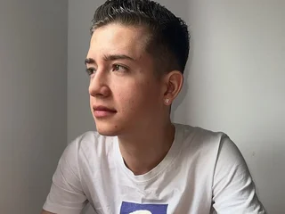 Thiago_James