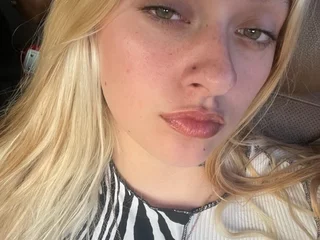 Tinka_Boo webcam livesex profile in petite cams
