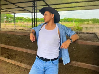 TommyGuerra live cam