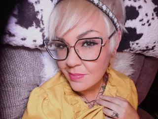 Tori_Tempts
