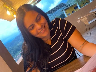 streamate yessimiller webcam profile pic via ebonylivesexcams.com